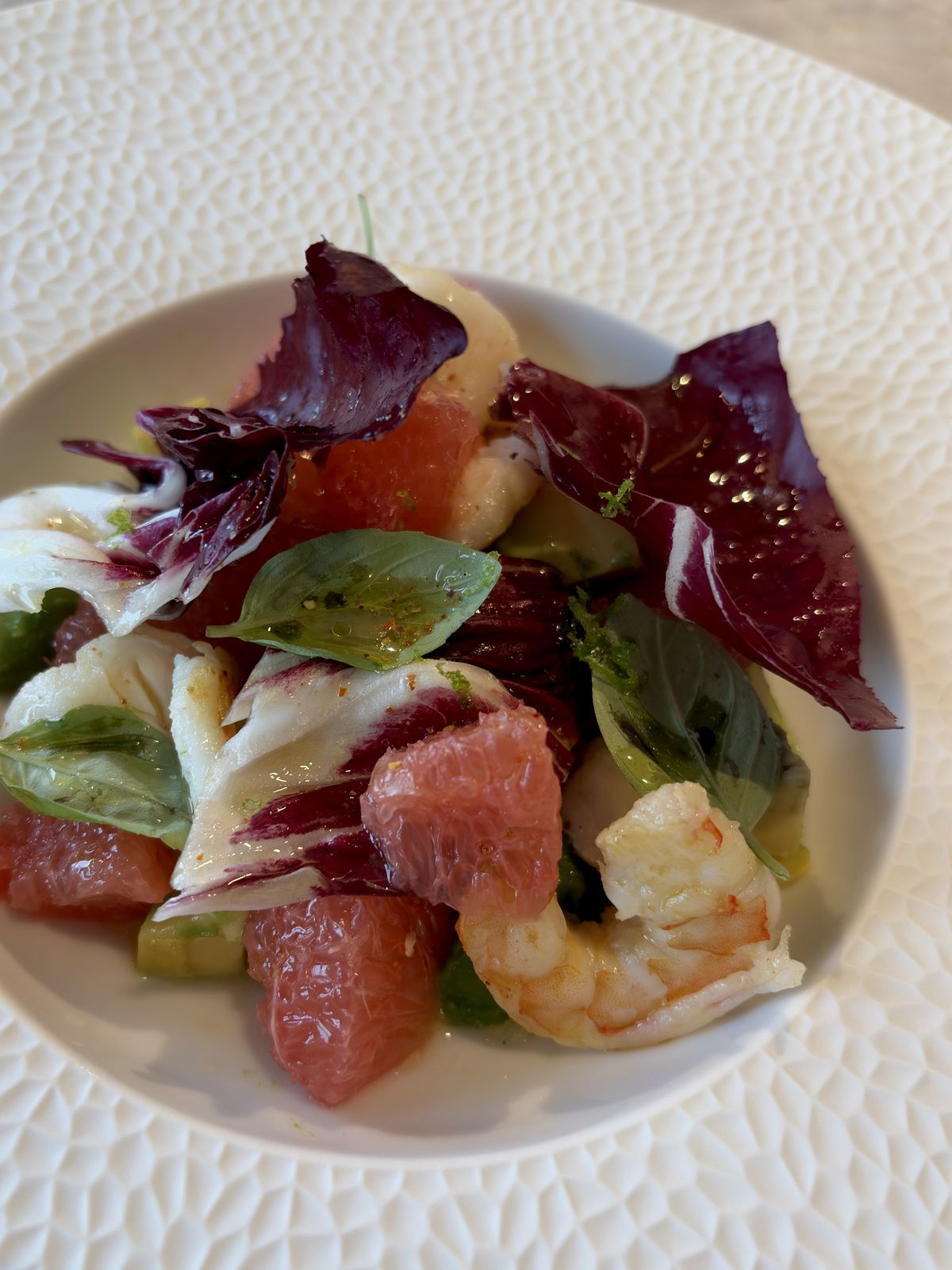 Salade de crevettes, pamplemousse et trévise